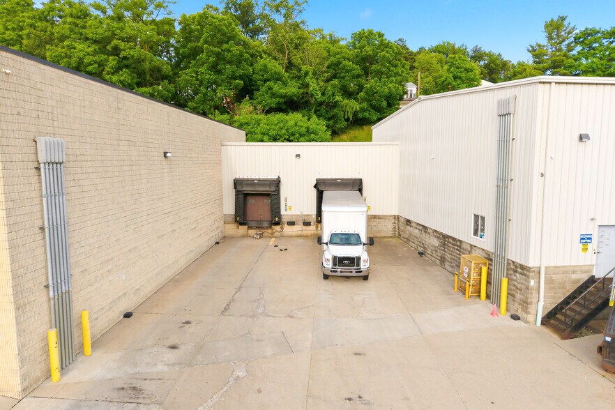 More Photos Of 111 Terence Dr, Pittsburgh Warehouse For Sale