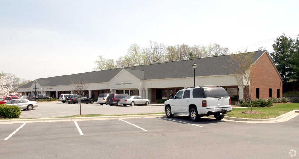 More Photos Of 1022 Hutton Ln, High Point Office For Lease