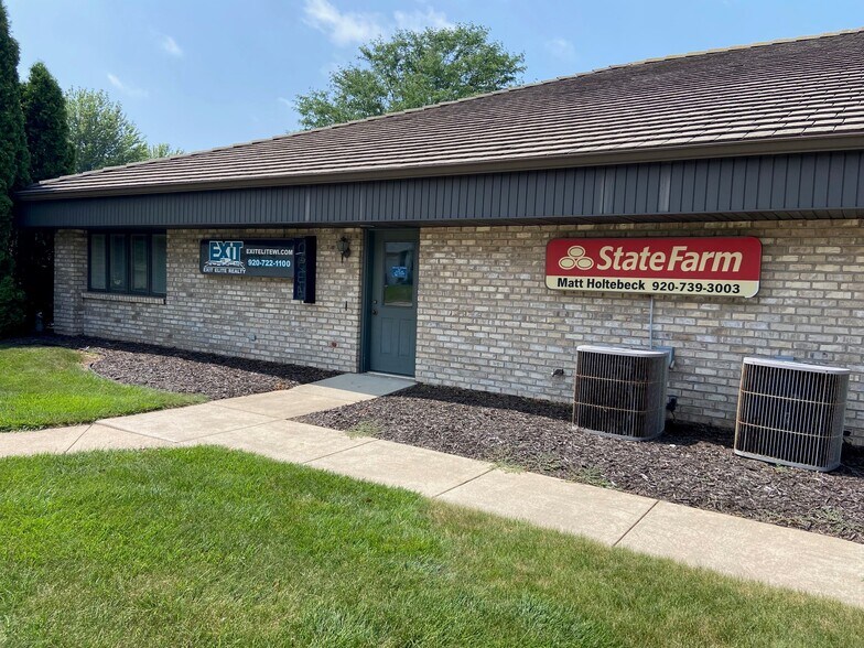 More Photos Of 2711 N Mason St, Appleton Medical For Sale