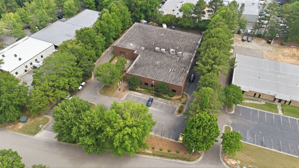 More Photos Of 2720 Discovery Dr, Raleigh Flex For Lease
