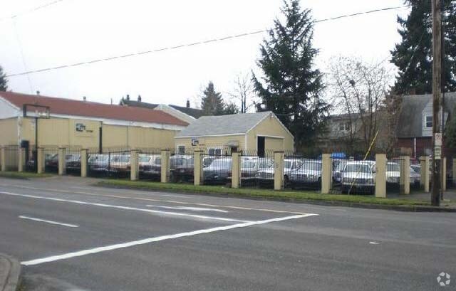 More Photos Of 6931 NE Martin Luther King Jr Blvd, Portland Auto Repair For Sale
