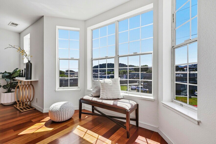 More Photos Of 1678 Wallace Ave, San Francisco Specialty For Sale