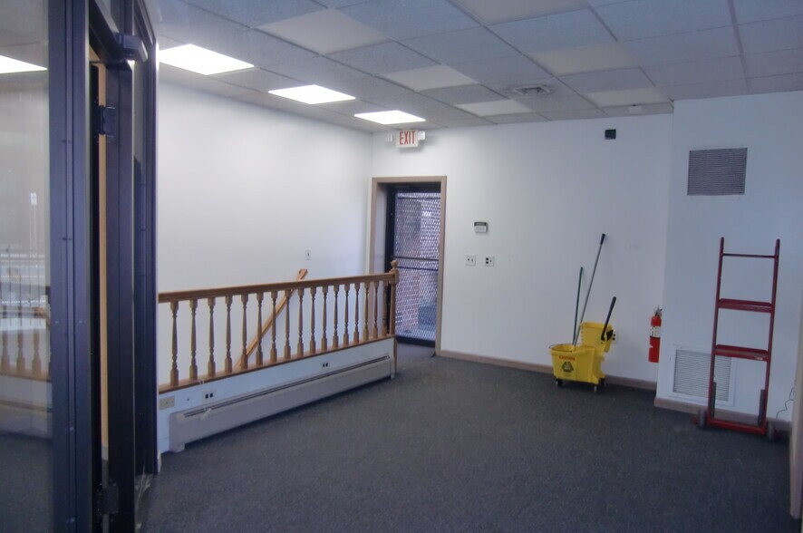 More Photos Of 924-934 Main St, Springfield Office Residential For Sale