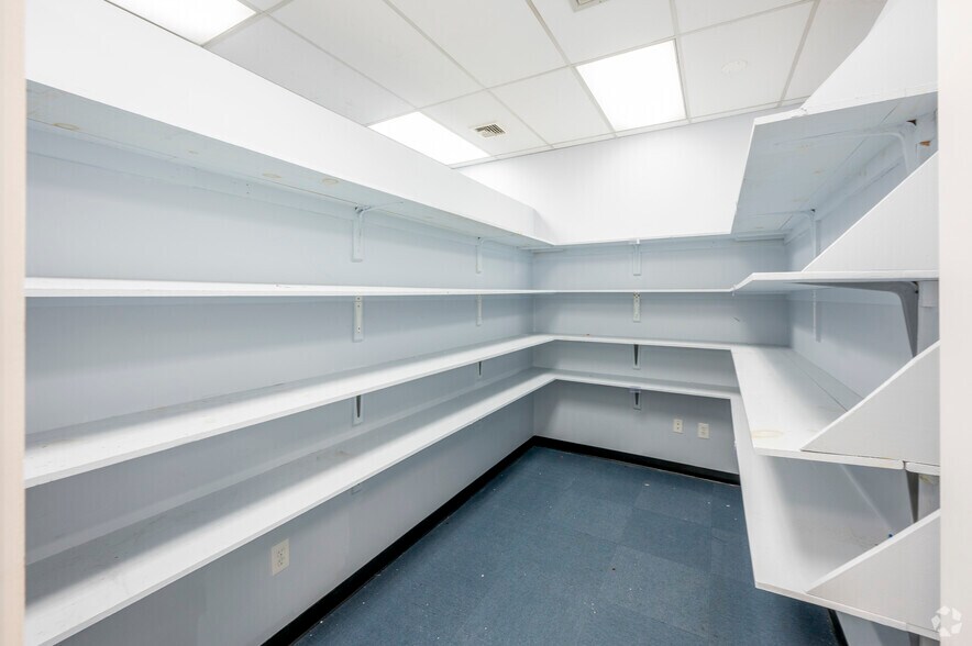 More Photos Of 1100 Stewart Ave, Garden City General Retail For Sale