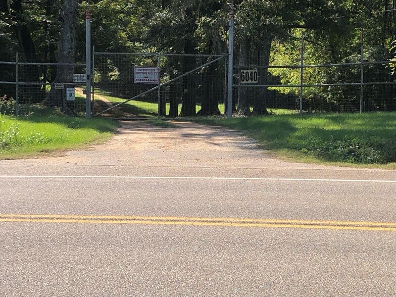 More Photos Of 6040 AL-28, Pine Apple Lodge Meeting Hall For Sale