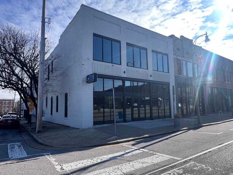 More Photos Of 372 S Main St, Memphis Storefront Retail Office For Sale