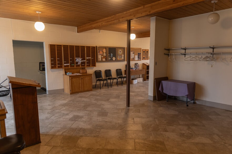 More Photos Of 381 H St, Hampton Religious Facility For Sale