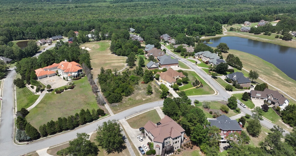 More Photos Of 128 Oakview Club Dr, Macon-Bibb Golf Course Driving Range For Sale
