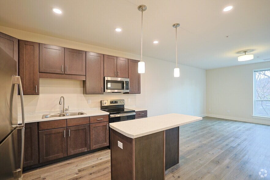 More Photos Of 61 N Dorset St, South Burlington Multifamily For Sale