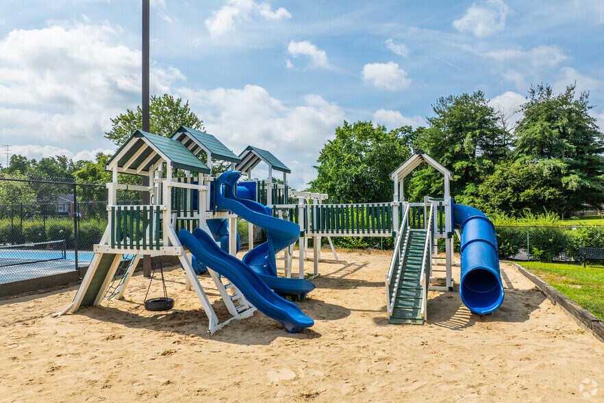 More Photos Of 9071 Mill Creek Rd, Levittown Apartments For Lease