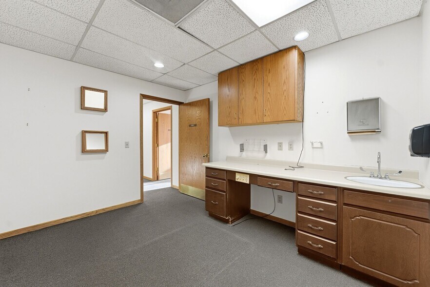More Photos Of 201 E 5900 S, Murray Medical For Lease