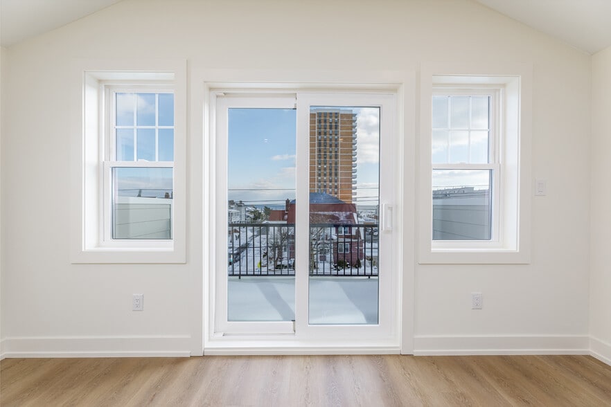 More Photos Of 5201 Atlantic ave, Ventnor City Apartments For Sale