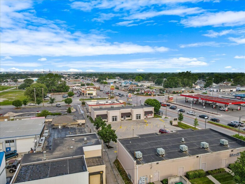 More Photos Of 1505 W Broadway, Council Bluffs Unknown For Lease