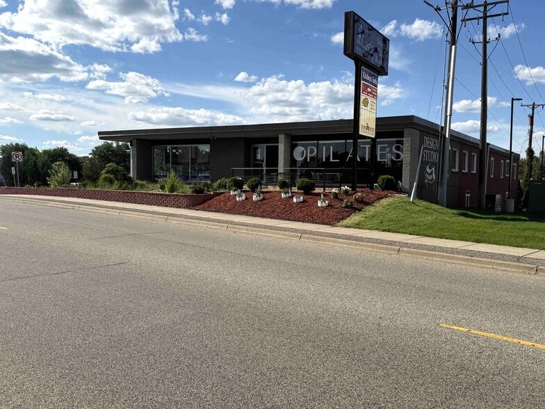 Primary Photo Of 6480 Wayzata Blvd, Golden Valley Freestanding For Lease