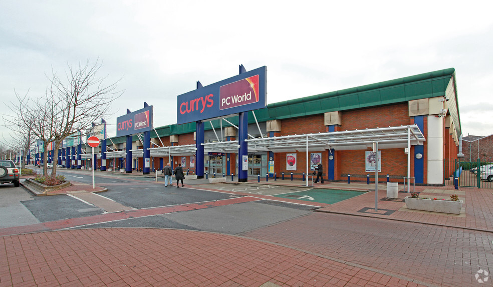 Primary Photo Of Junction St, Leeds Storefront For Lease