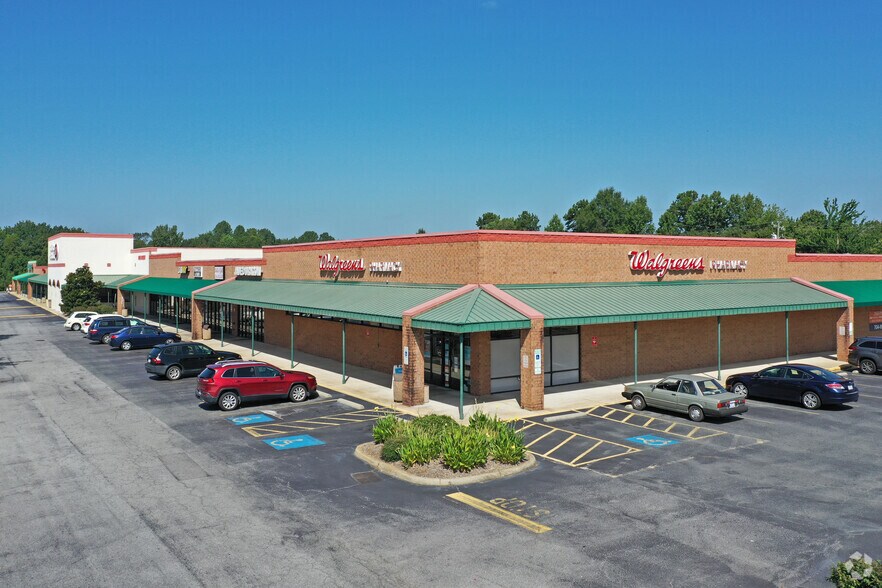 More Photos Of 1404-1428 National Hwy, Thomasville Supermarket For Sale