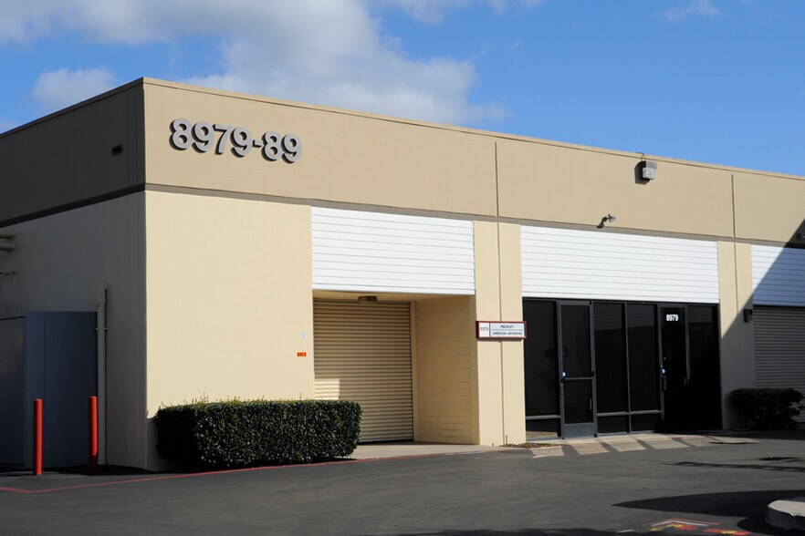 More Photos Of 8953-8993 Complex Dr, San Diego Manufacturing For Lease