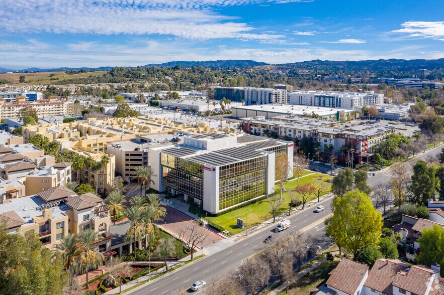 More Photos Of 6200 Canoga Ave, Woodland Hills Office For Sale