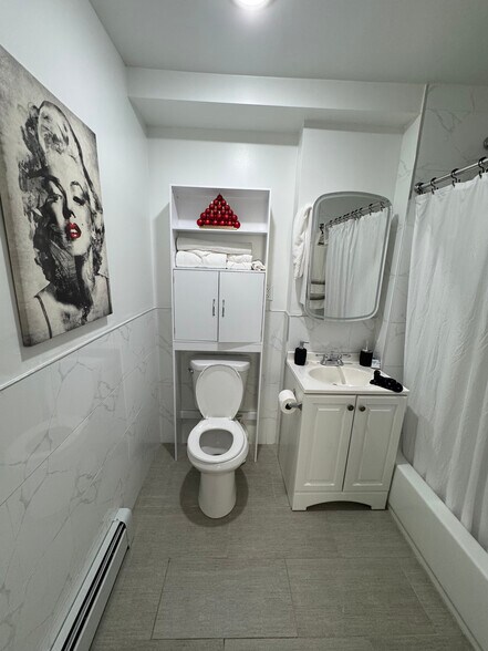 More Photos Of 3573 Laconia Ave, Bronx Apartments For Sale