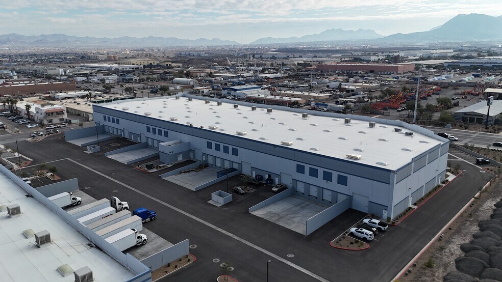 More Photos Of 748 W Sunset Rd, Henderson Manufacturing For Lease