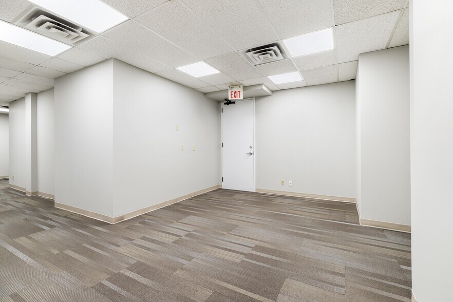 More Photos Of 609 14th St NW, Calgary Office For Lease