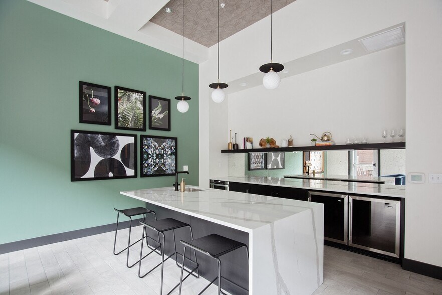 More Photos Of 1650 NW 23rd Ave, Portland Apartments For Lease