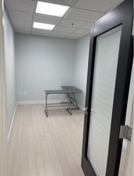 More Photos Of 2702 Lake Vista Dr, Lewisville General Retail For Sale