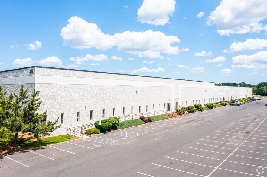 Primary Photo Of 45 Runway Rd, Levittown Warehouse For Lease