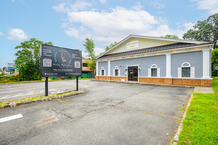 Primary Photo Of 1116 W Route 46, Parsippany Storefront Retail Office For Lease