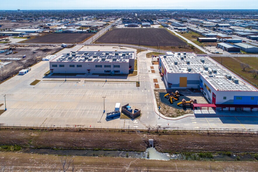 More Photos Of 6609 Evans Rd, Corpus Christi Schools For Sale