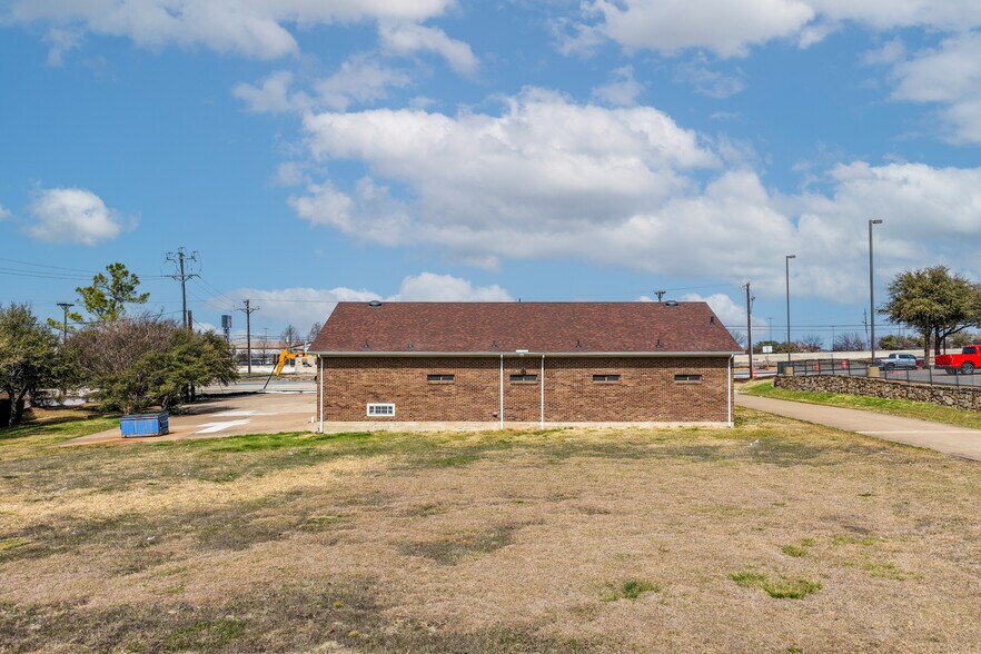 More Photos Of 801 E Interstate 30, Rockwall Freestanding For Sale