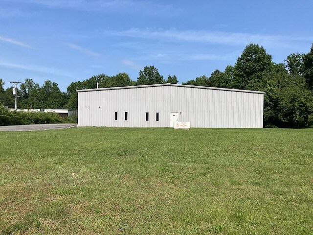 More Photos Of 1913 Alleghany St, High Point Warehouse For Lease