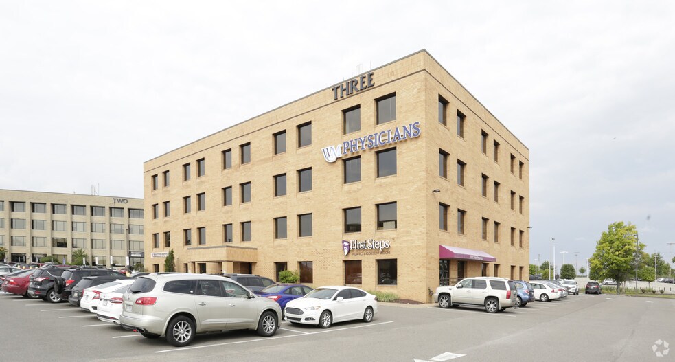 More Photos Of 3 Robinson Plz, Pittsburgh Office For Lease