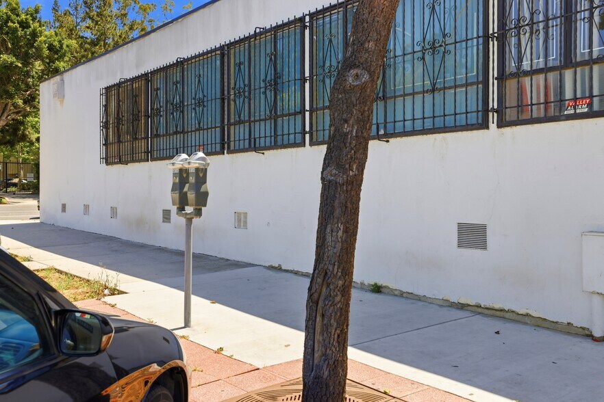 More Photos Of , Inglewood Office For Sale