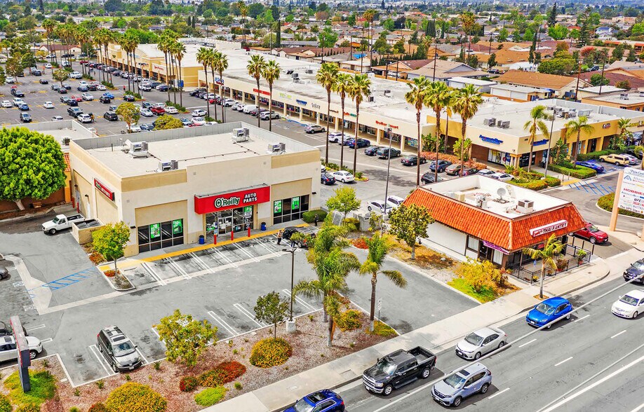 More Photos Of 940-970 N Tustin St, Orange Unknown For Lease