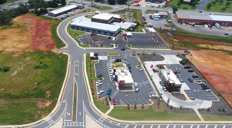 More Photos Of 11 Charley Harper Dr, Cartersville Medical For Lease