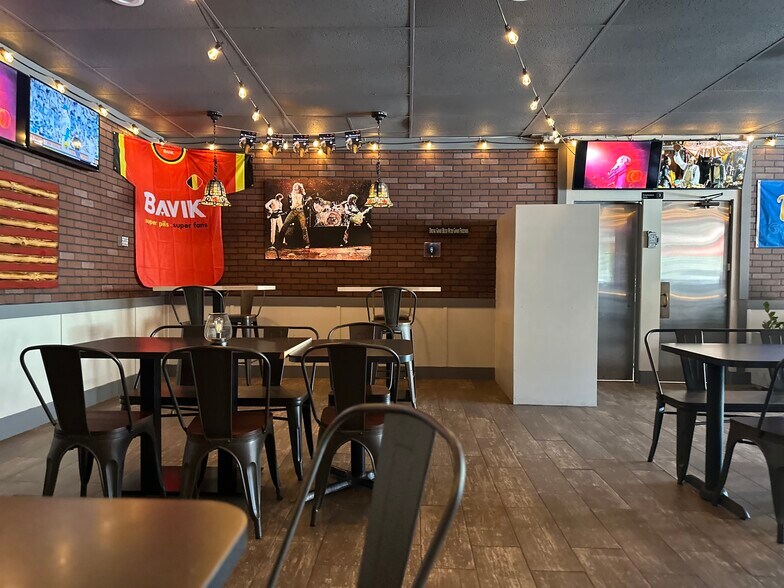 More Photos Of 3538 E Foothill Blvd, Pasadena Storefront For Lease