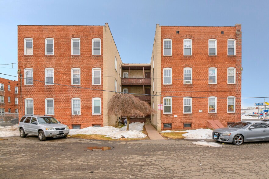 More Photos Of 851-853 Wethersfield Ave, Hartford Apartments For Sale
