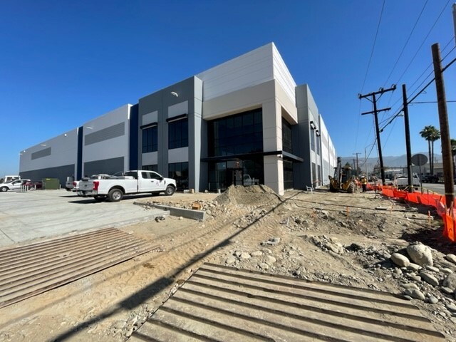 Primary Photo Of 415 S Motor Ave, Azusa Warehouse For Lease