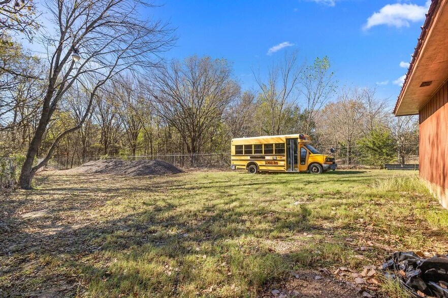 More Photos Of 530 E Hwy 69, Denison Office For Sale