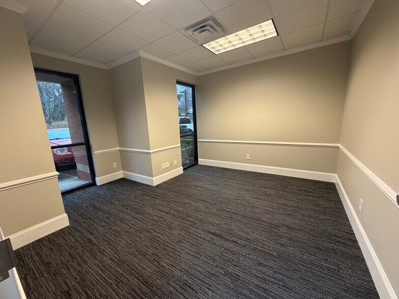 More Photos Of 501 Forest Ln, Clemson Medical For Lease