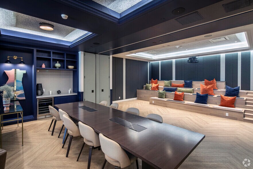 More Photos Of 484 Spadina Ave, Toronto Apartments For Lease