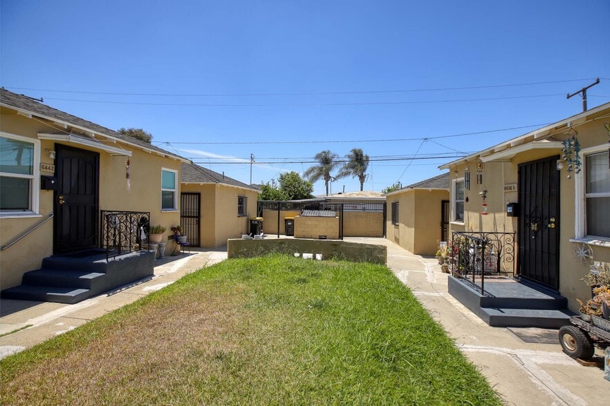 More Photos Of 6438 E Olympic Blvd, East Los Angeles Apartments For Sale