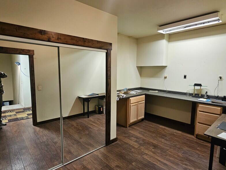 More Photos Of 162 Zoot Way, Bozeman Industrial For Sale