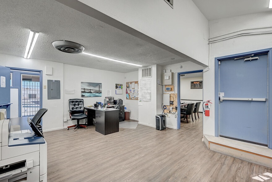 More Photos Of 100 Shiloah Dr, Las Vegas Religious Facility For Sale