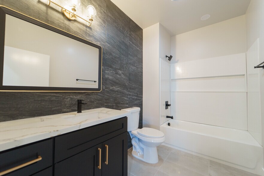 More Photos Of 3363 A St, San Diego Apartments For Sale