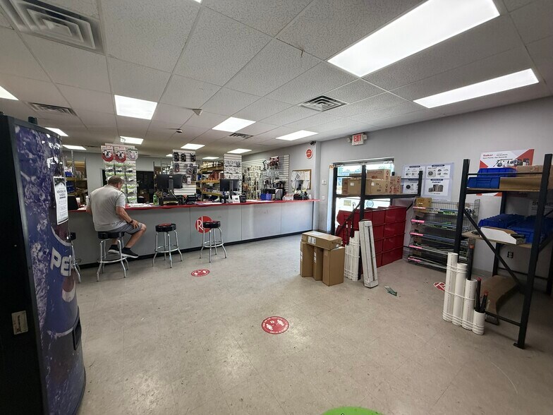 More Photos Of 501 W Main Ave, Gastonia Warehouse For Sale