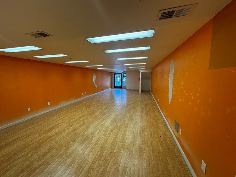 More Photos Of 1485-1495 El Camino Real, Belmont Storefront Retail Office For Lease