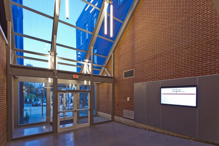 More Photos Of 1 Baltimore Pl NW, Atlanta Office For Lease