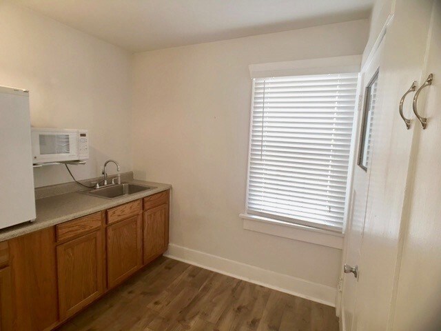 More Photos Of 2364 S Broadway, Denver Office Residential For Lease